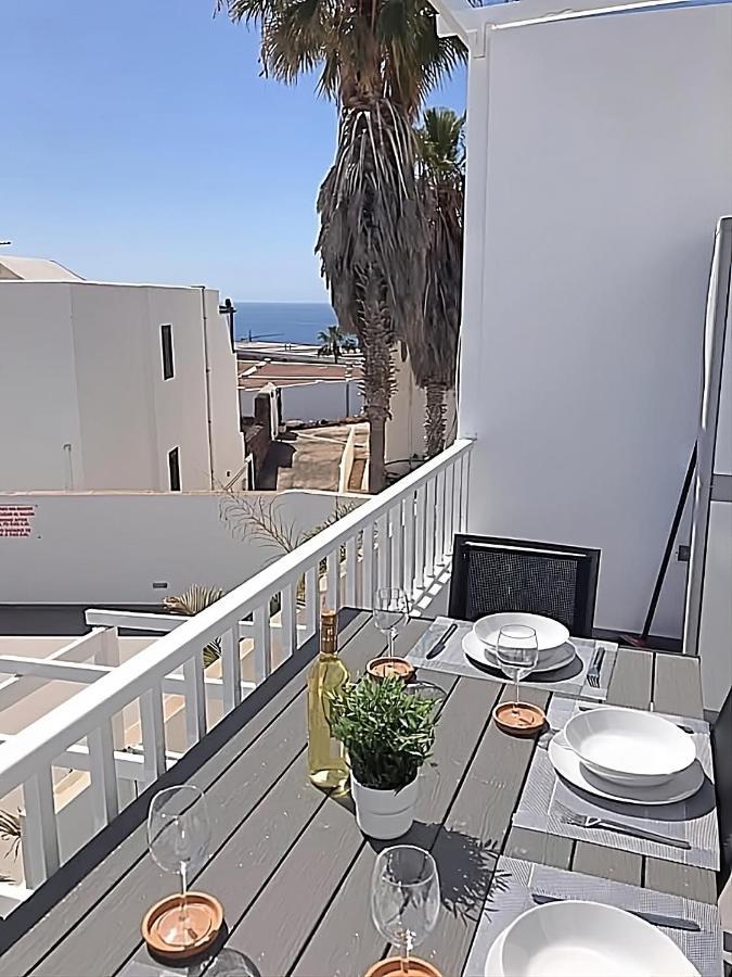 2 Bedroom Atlantic View Apartment Puerto del Carmen  Extérieur photo